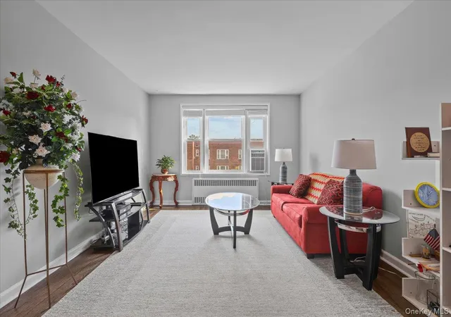 Photo 2 of Sale Pending at 101 Old Mamaroneck Rd #3C7, White Plains, NY 10605 | MLS# 1033354 | Listing updated on 2026-09-16