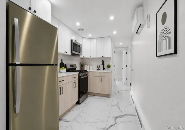 Photo 4 of Sale Pending at 2539 Yates Ave, New York, NY 10469 | MLS# 1033362 | Listing updated on 2026-09-22