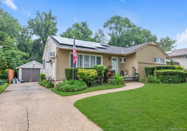 Photo 18 of Sale Pending at 480 Richmond Rd, Hempstead, NY 11554 | MLS# 1033363 | Listing updated on 2026-08-29