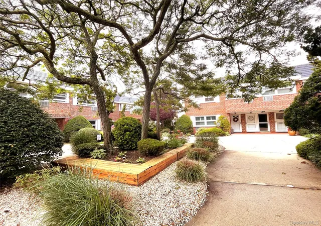 Photo 2 of Condo for sale at 750 Lido Blvd, Hempstead, NY 11561 | MLS# 1033368 | Listing updated on 2026-08-17