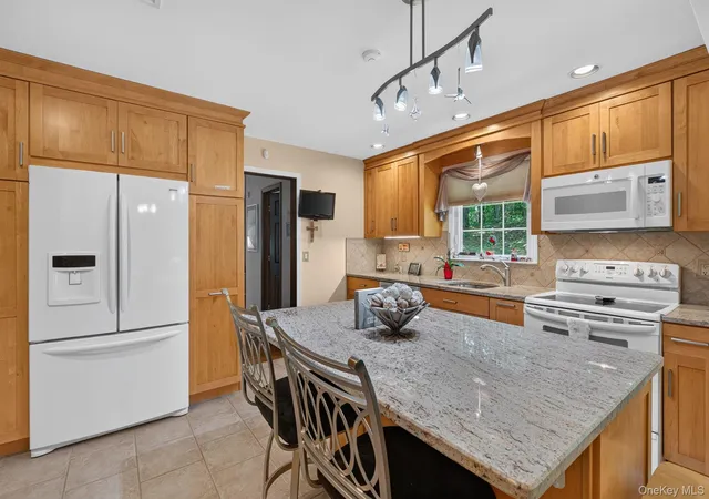 2nd image of 45 Goldin Blvd, Crawford, NY 12586 | MLS# 1033371
