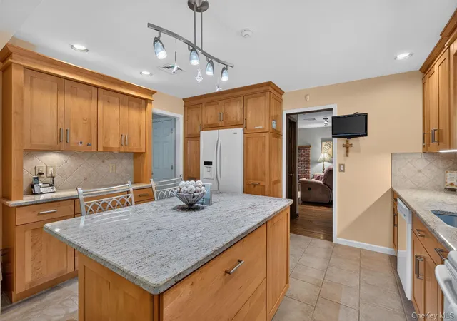 3rd image of 45 Goldin Blvd, Crawford, NY 12586 | MLS# 1033371