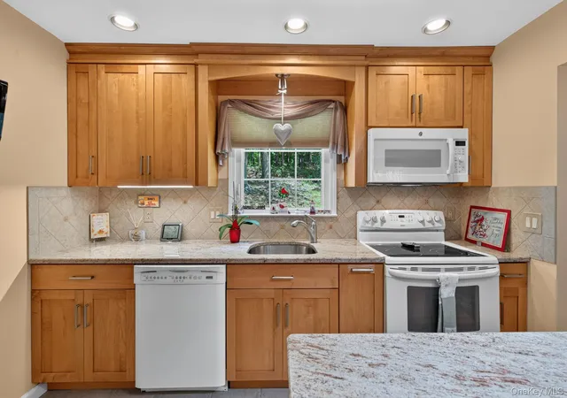 4th image of 45 Goldin Blvd, Crawford, NY 12586 | MLS# 1033371