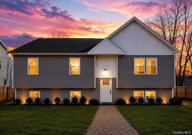 Photo 1 of Single family home for sale at 125 Lynbrook Dr, Brookhaven, NY 11951 | MLS# 1033394 | Listing updated on 2026-08-30