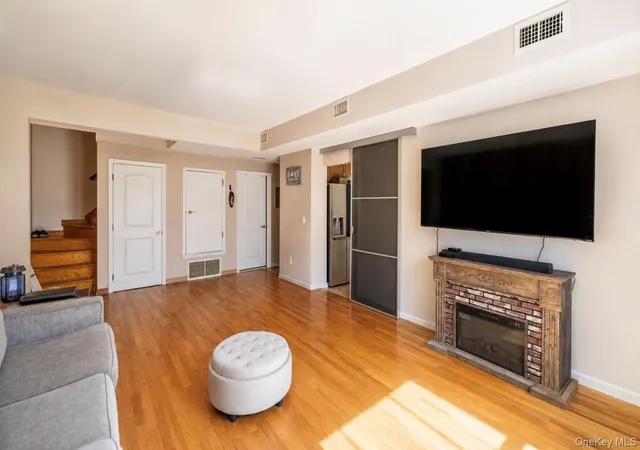 Photo 3 of Condo for sale at 1467 Royce St #3L, New York, NY 11234 | MLS# 1033412 | Listing updated on 2026-08-24