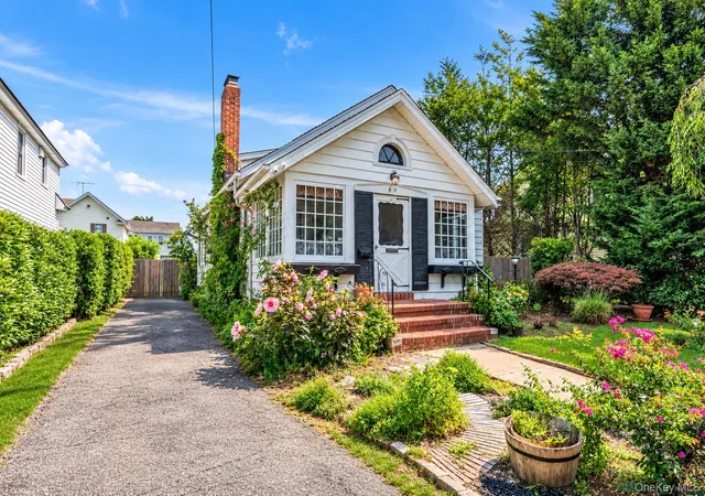 Photo 2 of Sale Pending at 57 Raymond St, Hempstead, NY 11570 | MLS# 1033414 | Listing updated on 2026-09-17