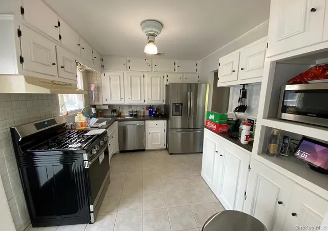 Photo 4 of Sale Pending at 311 Atlantic Ave, Hempstead, NY 11520 | MLS# 1033416 | Listing updated on 2026-08-30