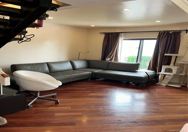 Photo 4 of Condo for sale at 340 Julius Rd #9D, New York, NY 11356 | MLS# 1033438 | Listing updated on 2026-09-29