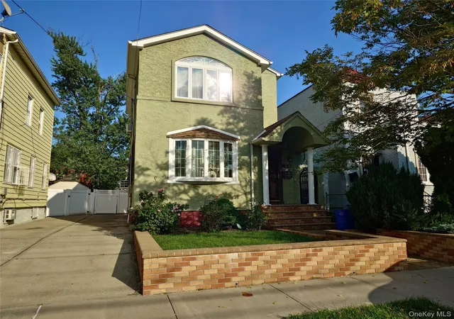 Photo 1 of Single family home for sale at 138 23 233rd Street, New York, NY 11422 | MLS# 1033453 | Listing updated on 2026-08-02
