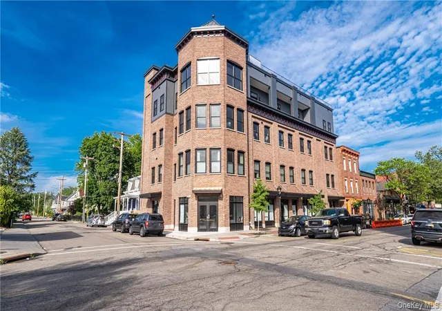 Photo 2 of Condo for sale at 226 Main St #301, Beacon, NY 12508 | MLS# 1033464 | Listing updated on 2026-10-04
