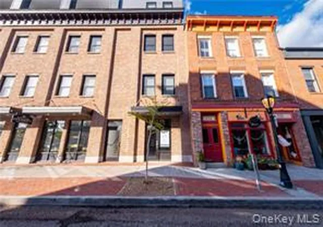 Photo 3 of Condo for sale at 226 Main St #301, Beacon, NY 12508 | MLS# 1033464 | Listing updated on 2026-10-04