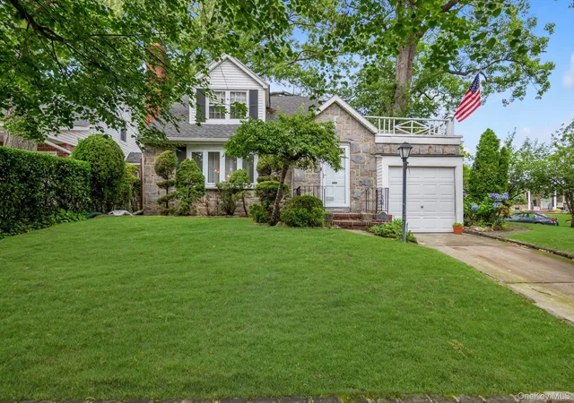 Photo 1 of Sale Pending at 37 Maple Dr, North Hempstead, NY 11040 | MLS# 1033469 | Listing updated on 2026-08-27