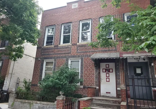 2nd image of 1256 Noble Ave, New York, NY 10472 | MLS# 1033470