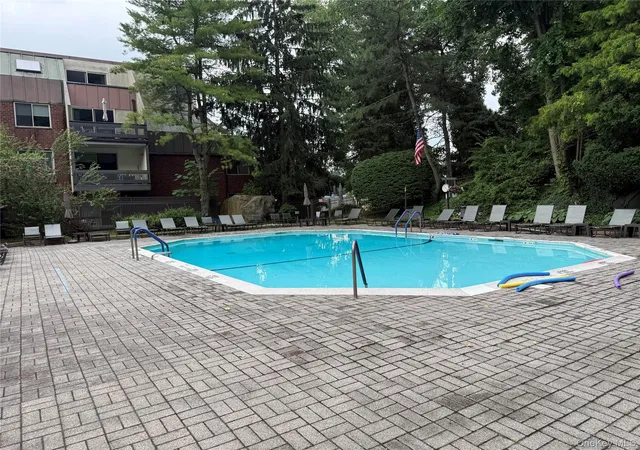 Photo 22 of Sale Pending at 2 Fountain Ln #1-M, Greenburgh, NY 10583 | MLS# 1033493 | Listing updated on 2026-09-04