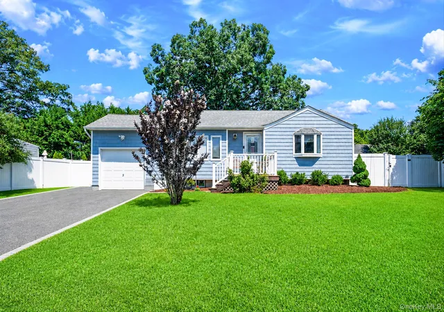Photo 1 of Sale Pending at 155 Howard St, Brookhaven, NY 11776 | MLS# 1033502 | Listing updated on 2026-09-02
