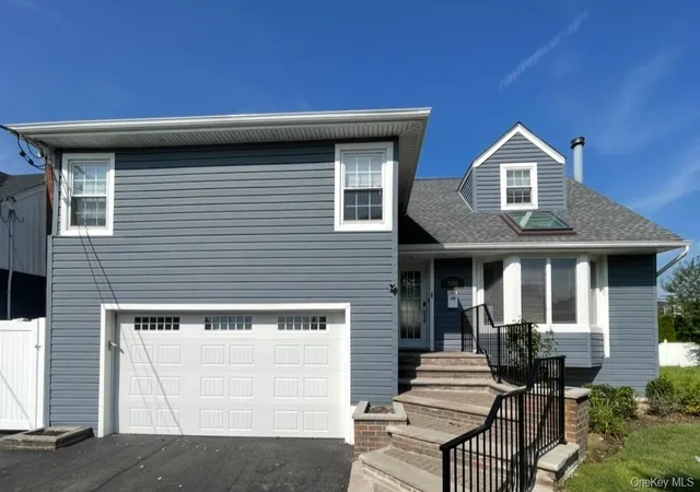 Single family home for sale at 3260 Judith Ln, Hempstead, NY 11572 | MLS# 1033509