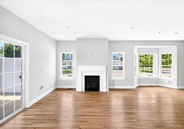 Listing Photo 5 - Condo for sale in building located at 61 Avery Dr N, Brookhaven, NY 11934