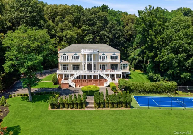 2nd image of 1007 W Shore Rd, Oyster Bay, NY 11765 | MLS# 1033511