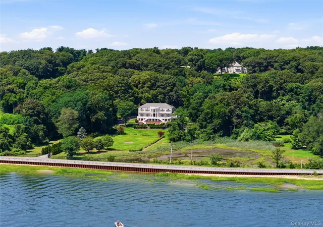 Photo 3 of Mansion for sale at 1007 W Shore Rd, Oyster Bay, NY 11765 | MLS# 1033511 | Listing updated on 2026-09-03