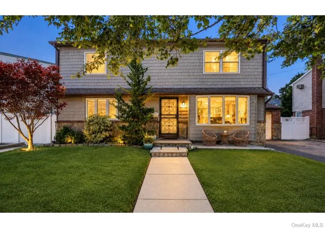 Photo 1 of Sale Pending at 1005 Ferngate Dr, Hempstead, NY 11010 | MLS# 1033519 | Listing updated on 2026-08-20