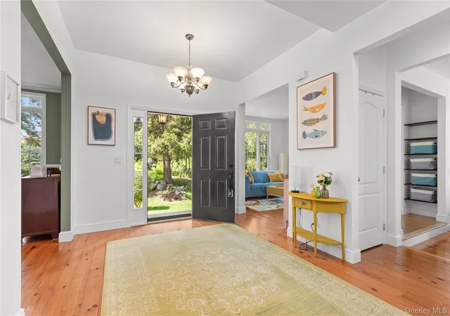 Photo 3 of Single family home for sale at 26 Ml Farm Ln, Southeast, NY 10509 | MLS# 1033523 | Listing updated on 2026-10-06