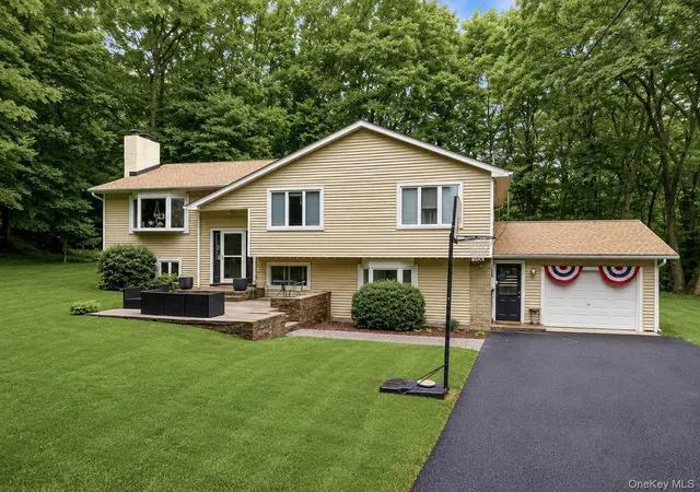 1st image of 386 Nashopa Rd, Mamakating, NY 12721 | MLS# 1033524