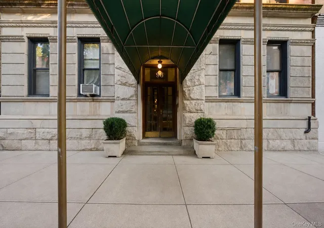 Photo 1 of Condo for sale at 96 Perry St #B5C, New York, NY 10014 | MLS# 1033525 | Listing updated on 2026-08-11