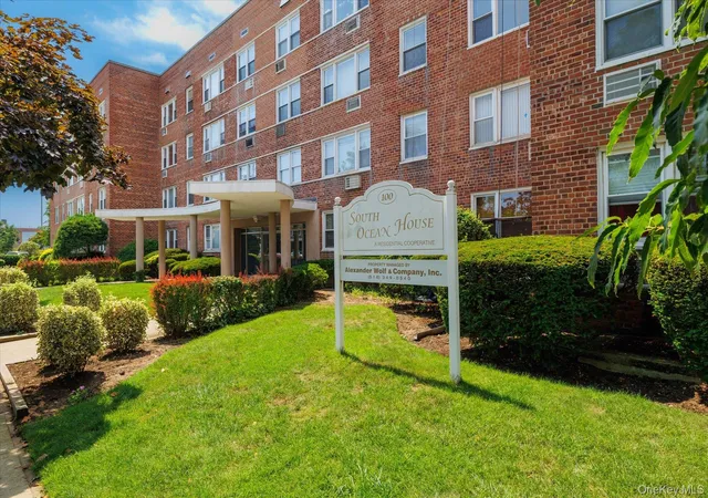 1st image of 100 S Ocean Ave #4U, Hempstead, NY 11520 | MLS# 1033541