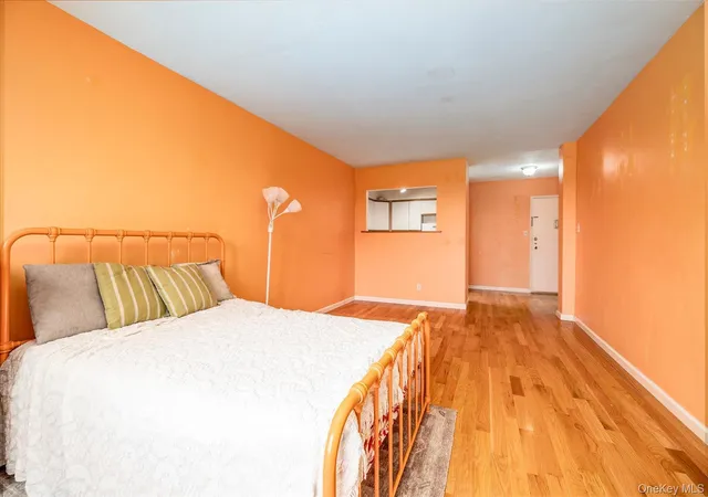 Photo 4 of Sale Pending at 100 S Ocean Ave #4U, Hempstead, NY 11520 | MLS# 1033541 | Listing updated on 2026-09-29