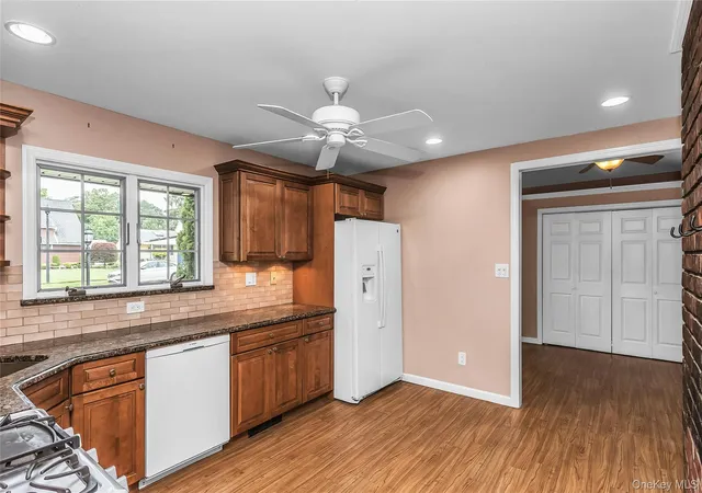 Photo 4 of Sale Pending at 17 Giant Ln, Hempstead, NY 11756 | MLS# 1033544 | Listing updated on 2026-08-20