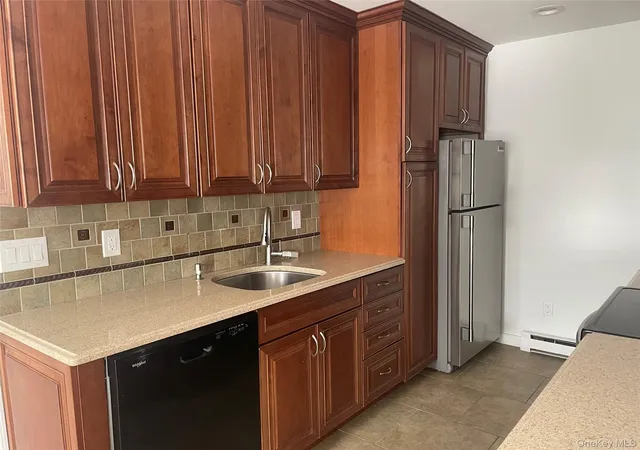 Photo 3 of Condo for sale at 43 Brushy Neck Ln #13, Southampton, NY 11977 | MLS# 1033557 | Listing updated on 2026-08-04
