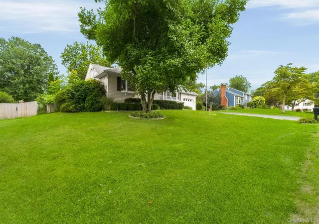 4th image of 4 Broadview Rd, Poughkeepsie, NY 12603 | MLS# 1033564