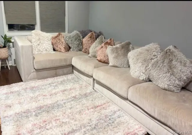 5th image of 510 Dubois Ave #3 C, Hempstead, NY 11581 | MLS# 1033565