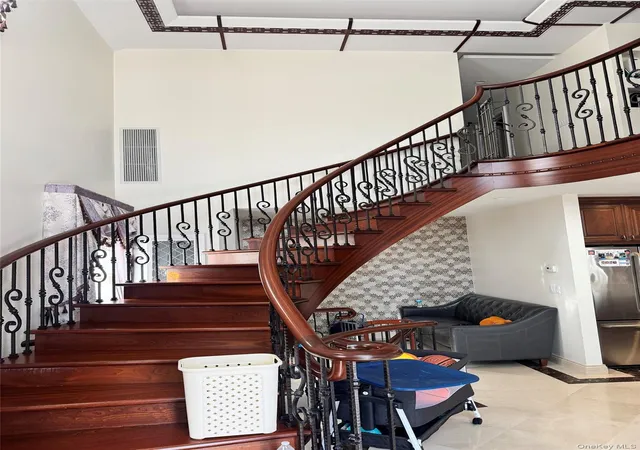 Photo 3 of House for sale at 147-22 18th Avenue, New York, NY 11357 | MLS# 1033566 | Listing updated on 2026-08-09