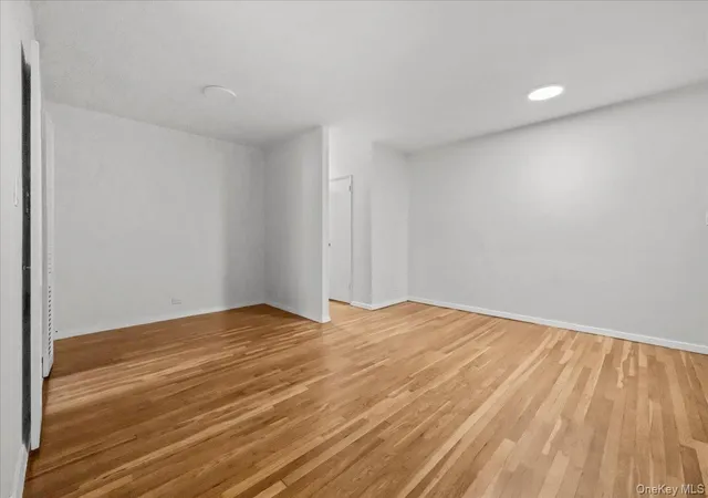 Photo 3 of House for sale at 3720 Independence Ave #3G, New York, NY 10463 | MLS# 1033580 | Listing updated on 2026-09-21