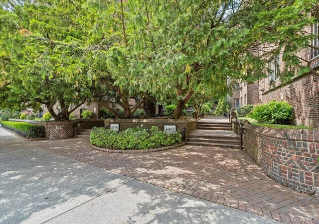 Photo 2 of Condo for sale at 3015 Riverdale Ave #4E, New York, NY 10463 | MLS# 1033582 | Listing updated on 2026-08-04