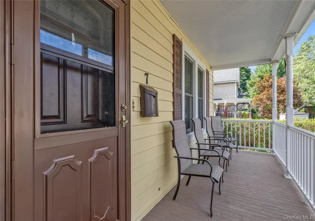 Photo 2 of Sale Pending at 7 Brown St, Oyster Bay, NY 11579 | MLS# 1033587 | Listing updated on 2026-10-01