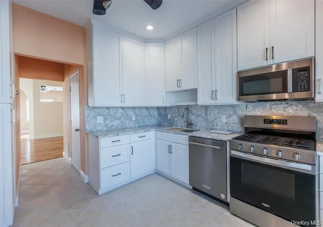 Photo 4 of Sale Pending at 728 Birchwood Park Dr, Brookhaven, NY 11953 | MLS# 1033609 | Listing updated on 2026-08-28