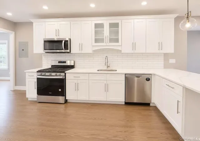 Photo 3 of Sale Pending at 68 02 Jay Ave, New York, NY 11378 | MLS# 1033647 | Listing updated on 2026-09-12