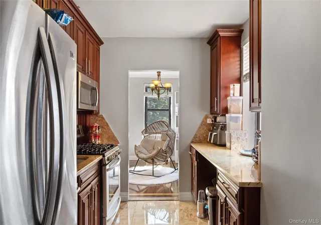 Photo 4 of House for sale at 470 N Broadway #B23, Yonkers, NY 10701 | MLS# 1033648 | Listing updated on 2026-08-30