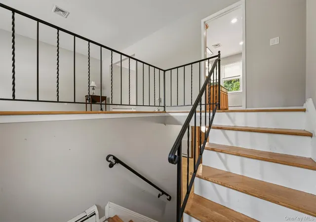Photo 3 of Single family home for sale at 5 Mcgarrah Rd, Monroe, NY 10950 | MLS# 1033662 | Listing updated on 2026-08-28