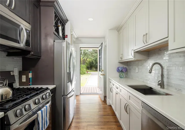 Photo 3 of Single family home for sale at 365 Rachels Rd, Southold, NY 11952 | MLS# 1033686 | Listing updated on 2026-10-04