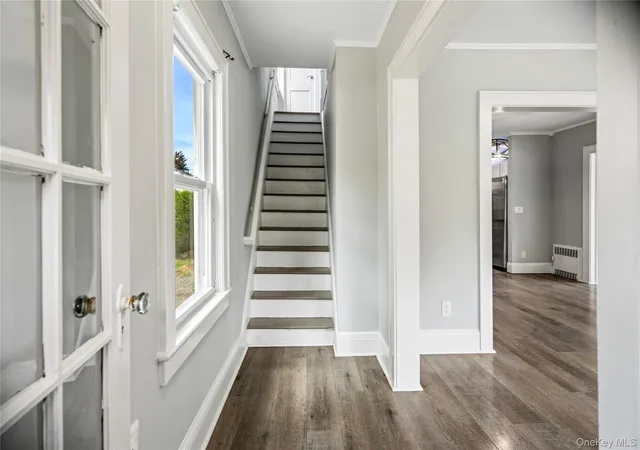 Photo 3 of Single family home for sale at 984 Maxwell St, Hempstead, NY 11010 | MLS# 1033687 | Listing updated on 2026-09-01