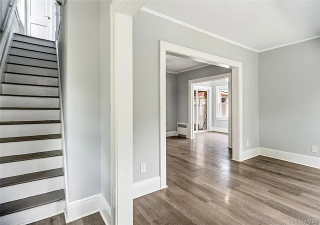 Photo 4 of Single family home for sale at 984 Maxwell St, Hempstead, NY 11010 | MLS# 1033687 | Listing updated on 2026-09-01