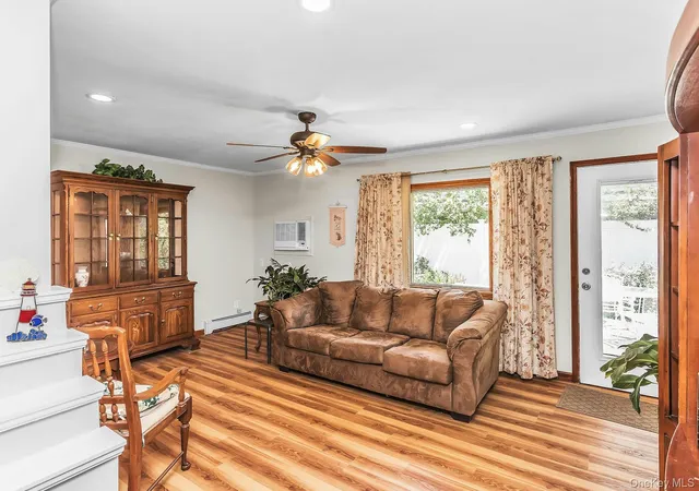 Photo 3 of Sale Pending at 2 Arbor Rd, Oyster Bay, NY 11791 | MLS# 1033692 | Listing updated on 2026-08-18