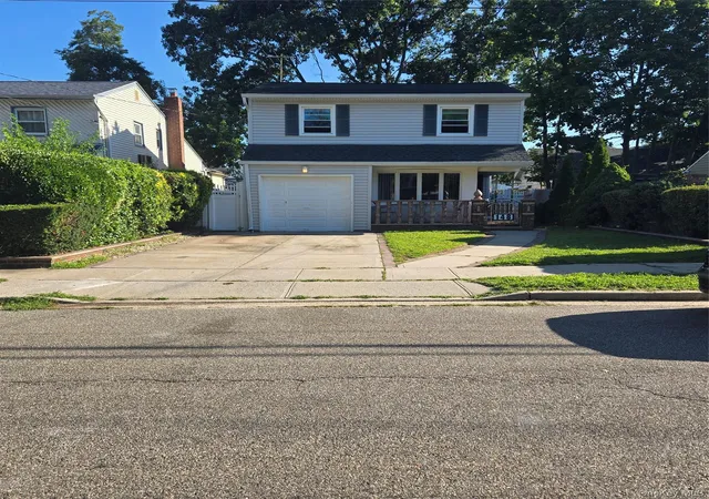 Photo 1 of Single family home for sale at 148 Cedar St, Hempstead, NY 11580 | MLS# 1033695 | Listing updated on 2026-08-10