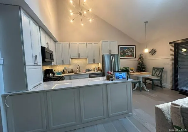 Photo 3 of Single family home for sale at 5 Lakeview Ter, Thompson, NY 12701 | MLS# 1033705 | Listing updated on 2026-08-28