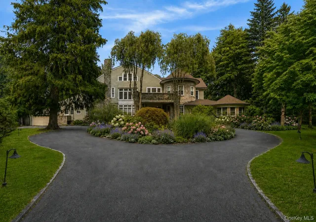 Photo 2 of Mansion for sale at 215 Soundview Ave, White Plains, NY 10606 | MLS# 1033722 | Listing updated on 2026-08-30