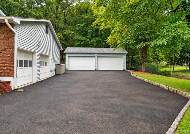 Photo 3 of Single family home for sale at 87 Mott Farm Rd, Stony Point, NY 10986 | MLS# 1033771 | Listing updated on 2026-10-09