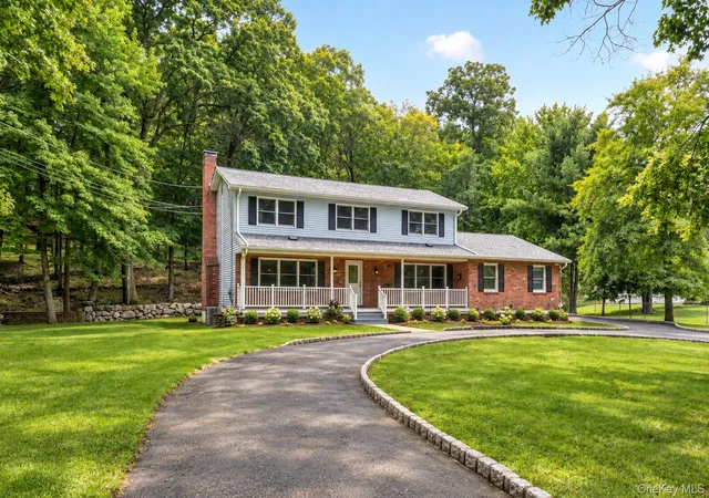 Photo 4 of Single family home for sale at 87 Mott Farm Rd, Stony Point, NY 10986 | MLS# 1033771 | Listing updated on 2026-10-10
